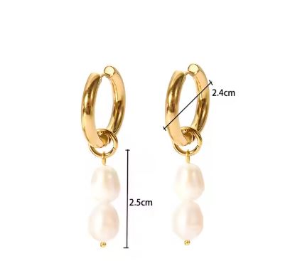 Boucles d'Oreilles Créoles Dorées avec Double Perle Pendante
