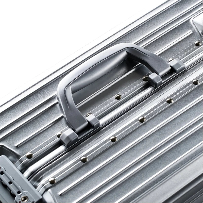 Aluminum Magnesium Alloy Large Size Luggage Offers With Wheels Travel Suitcases With Wheels Free Shipping Cabin Fashion Suitcase